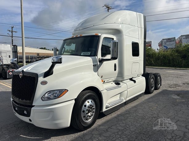 2025 International LT625